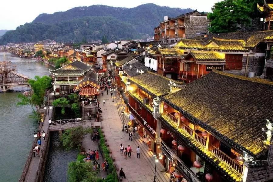 精灵的冒险之旅